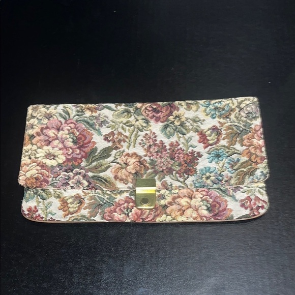 Vintage Floral Tapestry Clutch - Picture 1 of 7